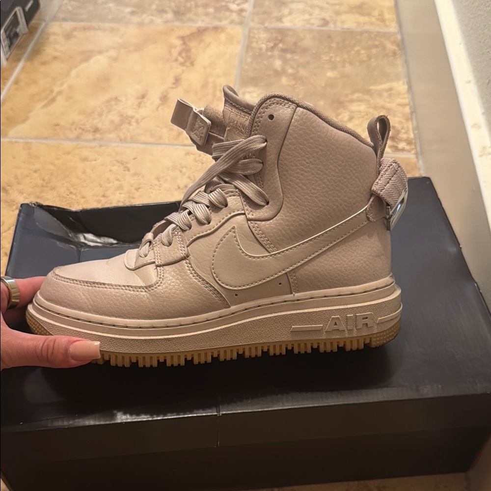 Nike Beige High-Top Sneakers